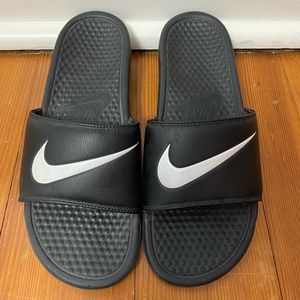 Nike men’s slide